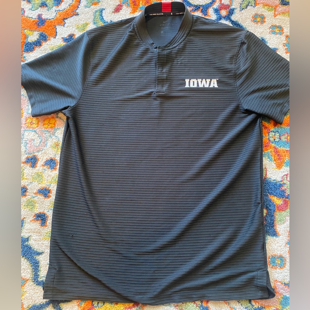 Iowa Hawkeyes Collarless Golf polo, Tiger Woods Collection Nike